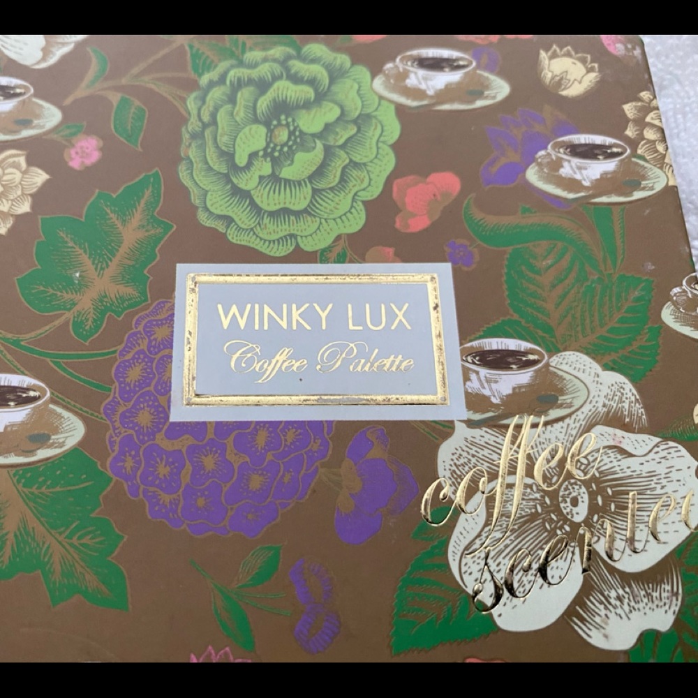 Winky Lux Coffee Palette- eyeshadows